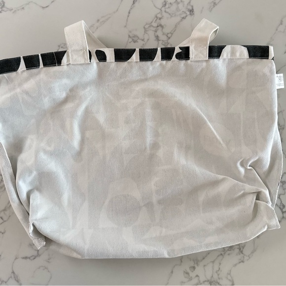 Vuori Limited Edition Abstract Canvas Tote - Picture 3 of 5